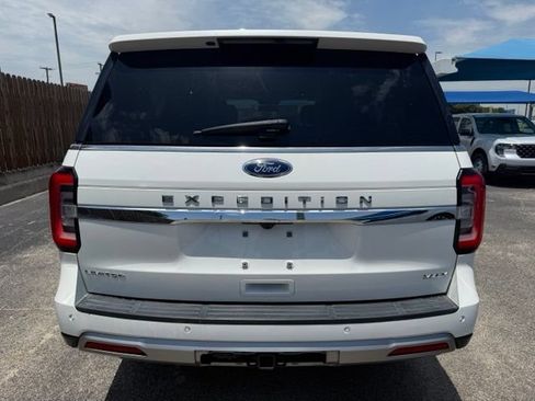 Used 2022 Ford Expedition Max Limited RWD image 6