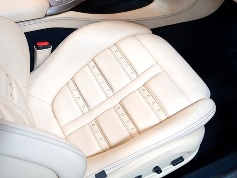 Used 2010 Ferrari California image 64