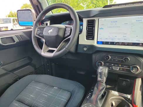 New 2026 Ford Bronco Heritage Edition AWD/4WD image 13