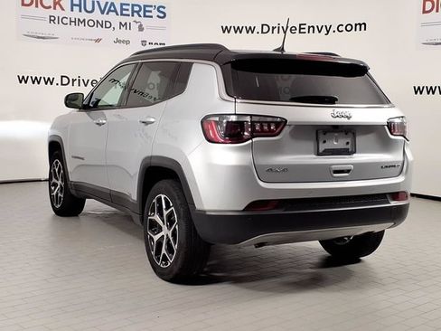 Used 2024 Jeep Compass Limited AWD/4WD image 6