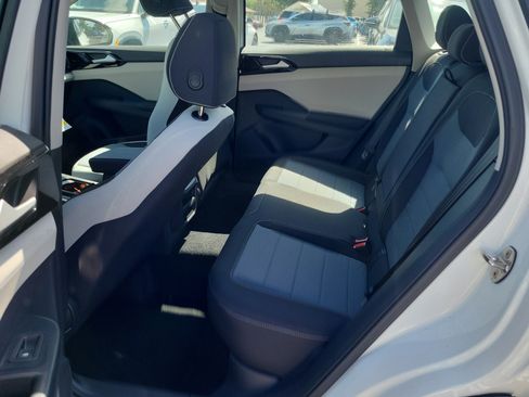 New 2026 Volkswagen Taos S FWD image 12