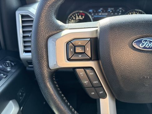 Used 2015 Ford F150 Lariat w/ Equipment Group 502A Luxury AWD/4WD image 18