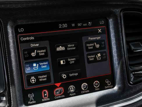 Used 2016 Dodge Challenger SRT w/ Technology Group RWD image 30