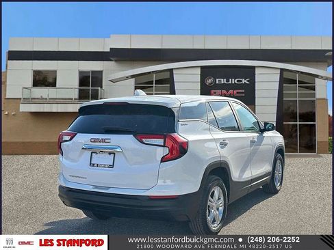 Used 2024 GMC Terrain SLE FWD image 6
