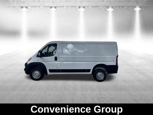 Used 2025 RAM ProMaster 2500 w/ Convenience Group FWD image 4