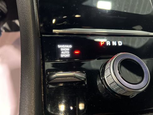 Used 2024 Jeep Grand Cherokee L Limited w/ Luxury Tech Group II image 31