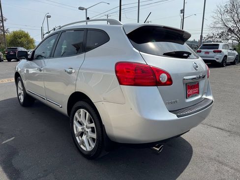 Used 2013 Nissan Rogue SL AWD/4WD image 5