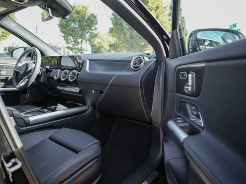 Certified 2025 Mercedes-Benz GLA 250 4MATIC image 27