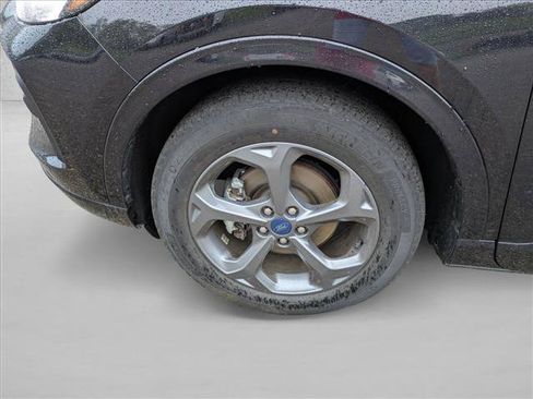 Used 2024 Ford Escape ST-Line w/ Tech Pack #1 FWD image 10