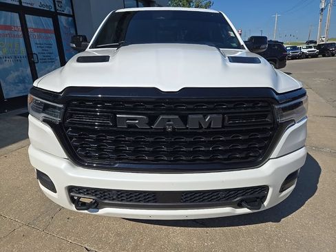 Used 2025 RAM 1500 Limited AWD/4WD image 17