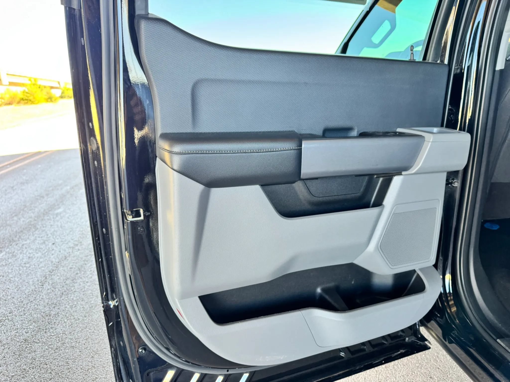 Used 2022 Ford F150 XLT AWD/4WD image 18