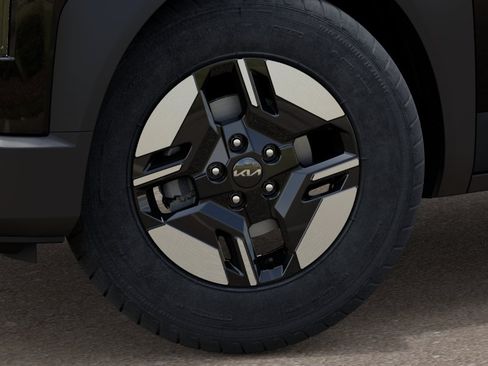 New 2027 Kia Seltos LX FWD image 9