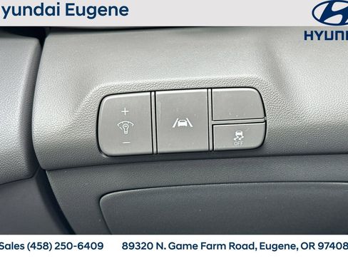Used 2023 Hyundai Elantra SEL FWD image 32