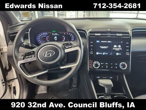 Used 2023 Hyundai Santa Cruz SEL image 16