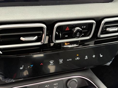 New 2026 Nissan Sentra SV w/ SV Convenience Package image 16