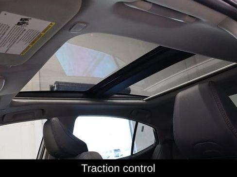 Used 2025 Toyota Camry XLE FWD image 8