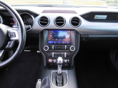 Used 2021 Ford Mustang Premium image 17