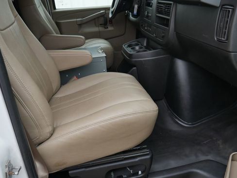 Used 2019 Chevrolet Express 2500 Work Van w/ Driver Convenience Package image 19