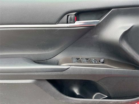 Used 2023 Toyota Camry LE image 24