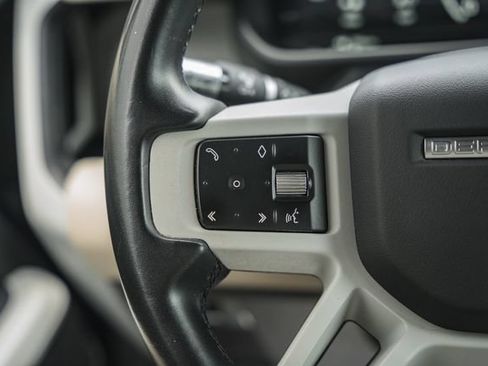 Used 2022 Land Rover Defender 110 SE AWD/4WD image 40