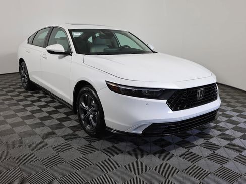New 2026 Honda Accord EX-L image 5