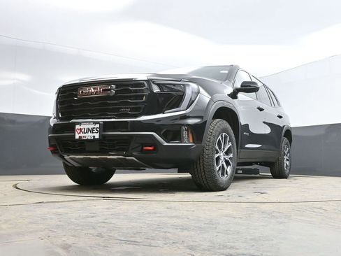 New 2026 GMC Acadia AT4 w/ Luxury Package image 34