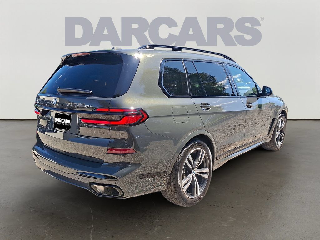 Used 2026 BMW X7 xDrive40i w/ M Sport Package AWD/4WD image 6