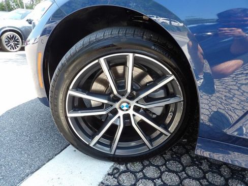 Used 2021 BMW 330i xDrive Sedan w/ Premium Package AWD/4WD image 27