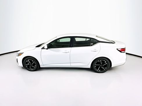 Used 2024 Nissan Sentra SV image 4