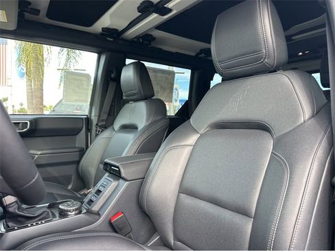 New 2025 Ford Bronco Badlands image 11
