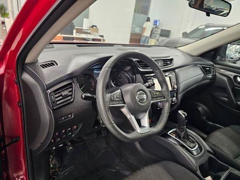 Used 2017 Nissan Rogue SV AWD/4WD image 8