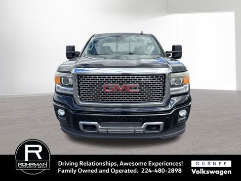 Used 2015 GMC Sierra 1500 Denali w/ Driver Alert Package AWD/4WD image 3