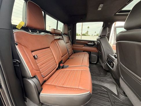 Used 2024 GMC Sierra 2500 Denali Ultimate AWD/4WD image 49
