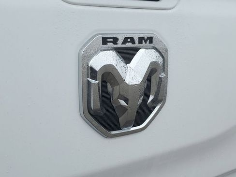 Used 2019 RAM 1500 Big Horn image 25