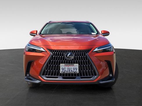 Used 2024 Lexus NX 250 FWD image 2