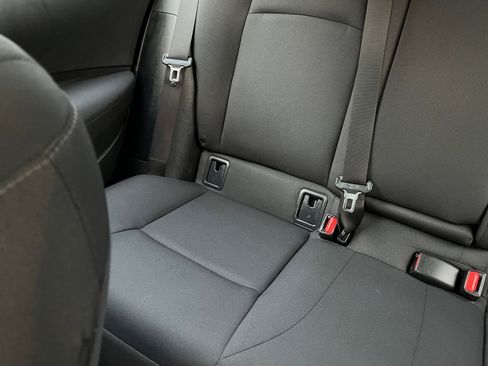 Used 2025 Toyota Corolla LE image 39