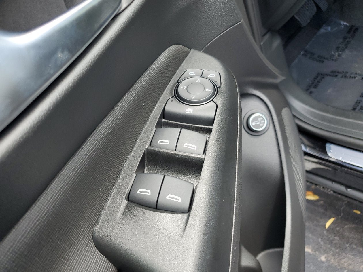 New 2026 Buick Envista Avenir FWD image 17