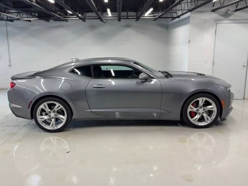 Used 2021 Chevrolet Camaro LT RWD image 8