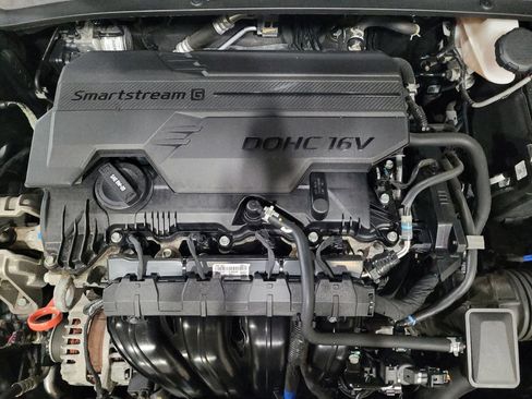 Used 2023 Hyundai Elantra SEL w/ Cargo Package image 30