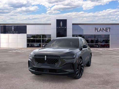 New 2026 Lincoln Nautilus Reserve AWD/4WD image 2