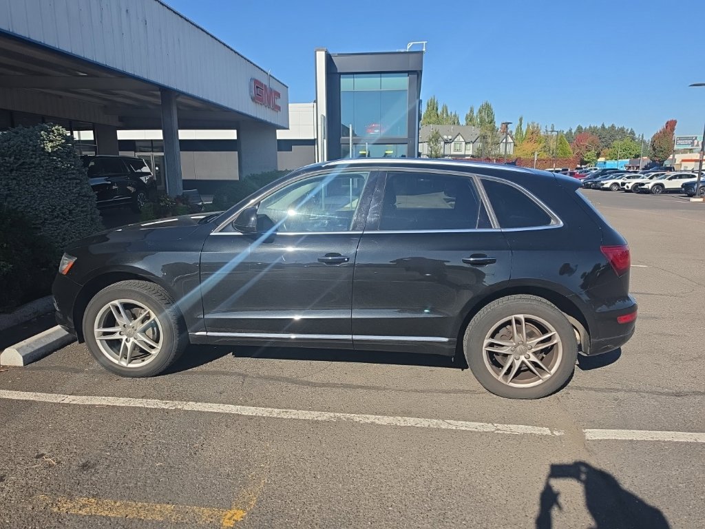 Used 2016 Audi Q5 2.0T Premium Plus w/ Technology Package AWD/4WD image 6