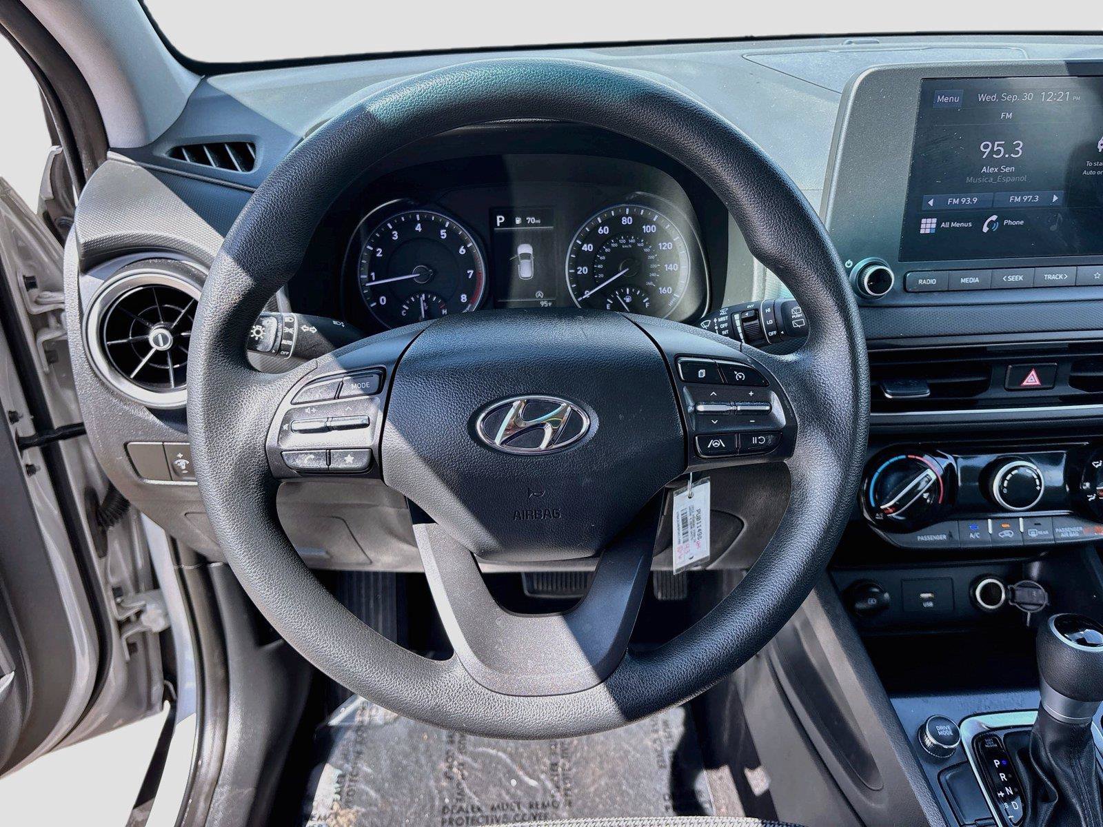 Used 2023 Hyundai Kona SE w/ Cargo Package AWD/4WD image 11