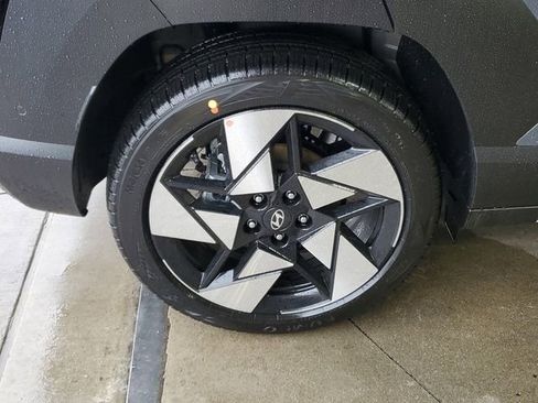 New 2026 Hyundai Kona Limited FWD image 5