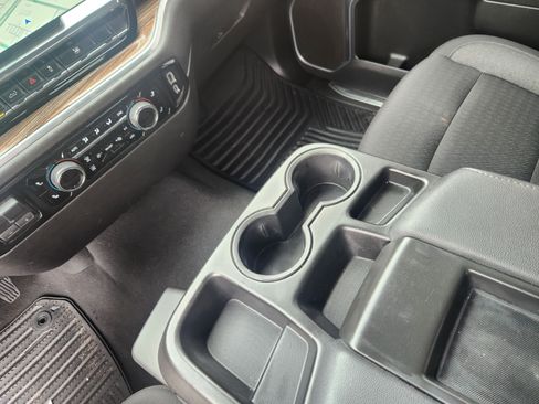 Used 2025 Chevrolet Silverado 1500 LT image 16