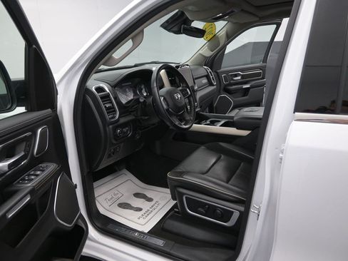 Used 2022 RAM 1500 Laramie AWD/4WD image 10