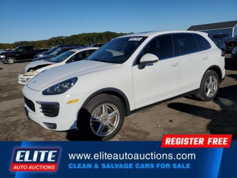 Used 2016 Porsche Cayenne image 2