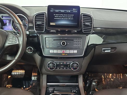 Used 2017 Mercedes-Benz GLS 450 4MATIC image 16