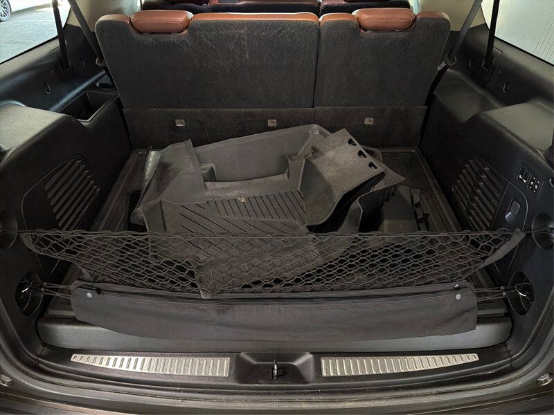 Used 2020 Cadillac Escalade ESV Premium Luxury AWD/4WD image 13