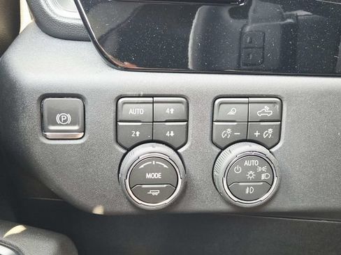 New 2026 Chevrolet Silverado 1500 RST w/ All Star Edition Plus AWD/4WD image 32