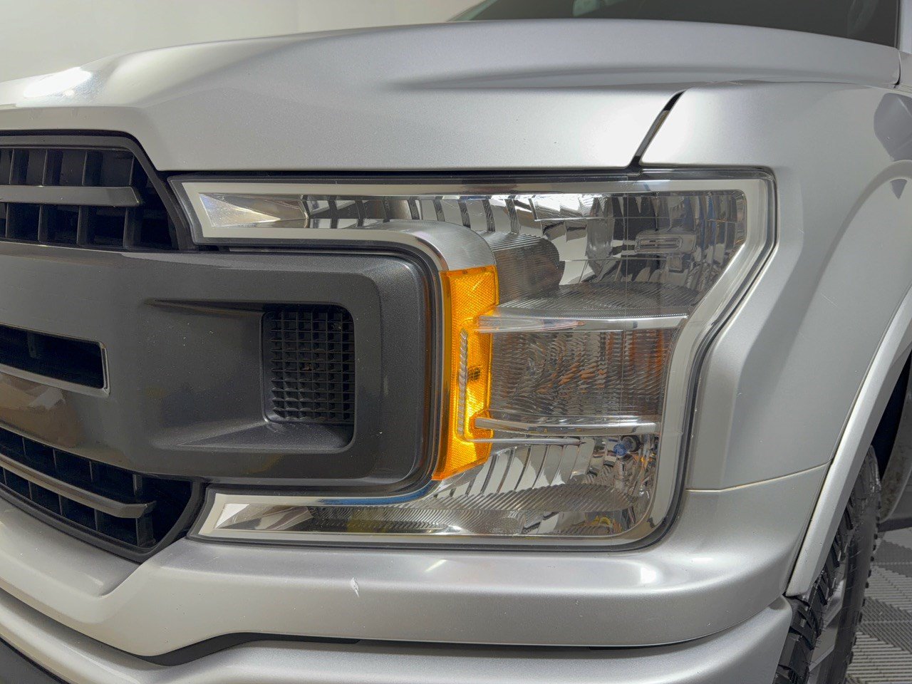 Used 2019 Ford F150 XLT w/ Equipment Group 302A Luxury AWD/4WD image 12